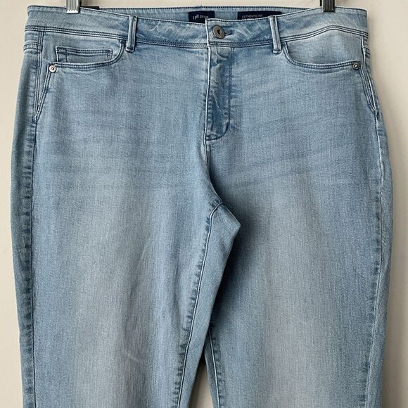 J. Jill Authentic Fit Light Blue Slim Ankle Dip Dye Hem Denim 14 - Picture 5 of 8